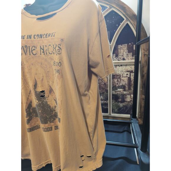 Stevie Nicks Large Women's Concert Distressed T-Shirt Madison Square Garden - Picture 4 of 6
